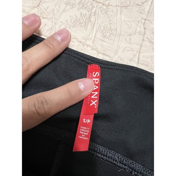 SPANX Black Faux Leather Metallic Skinny Leggings Seamless Size S - Picture 6 of 6